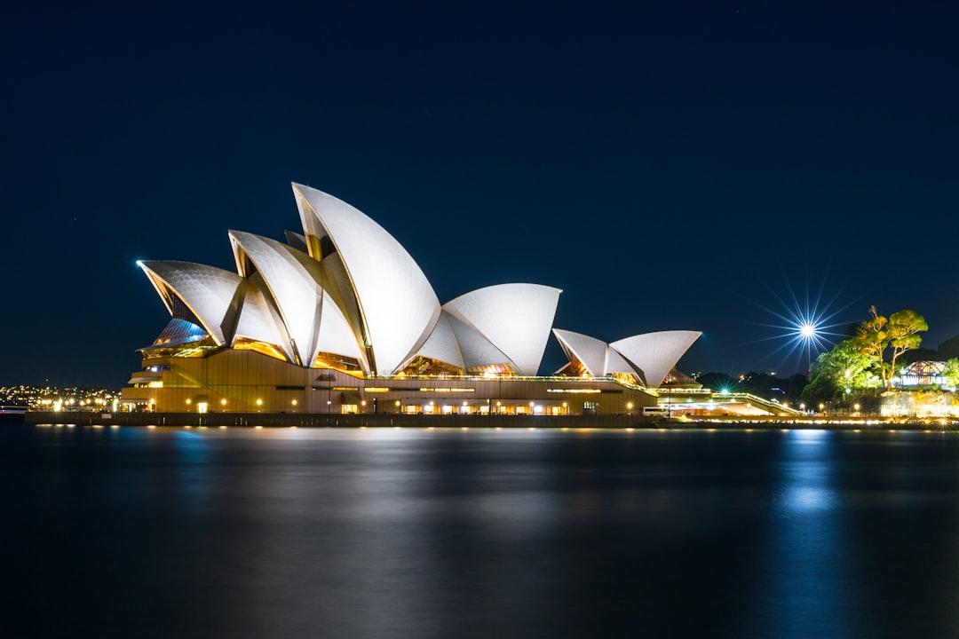 Sydney opera house from Tyler Duston on Unsplash Để tăng cơ hội thụ thai