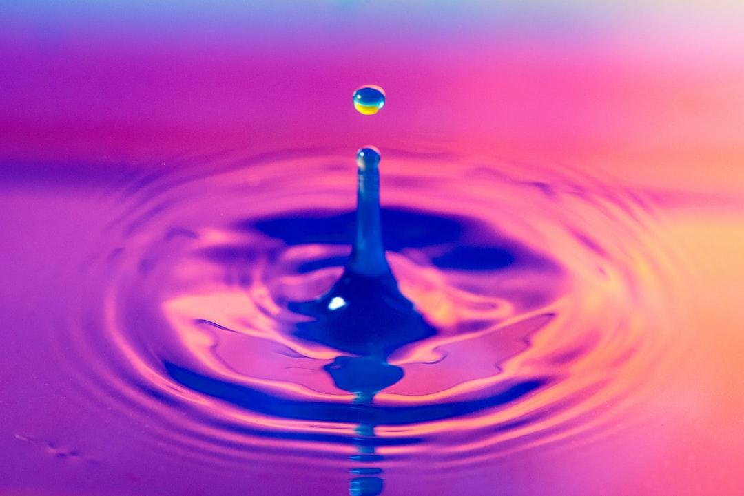 Water droplets from Johnny Brown on Unsplash Chưa chứng minh nước trong bồn Toàn Mỹ gây hại