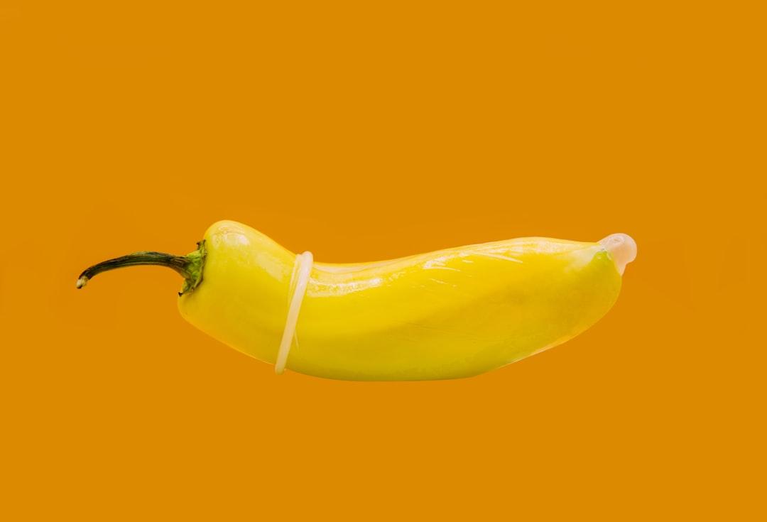 Yellow banana fruit with water droplets from charlesdeluvio on Unsplash