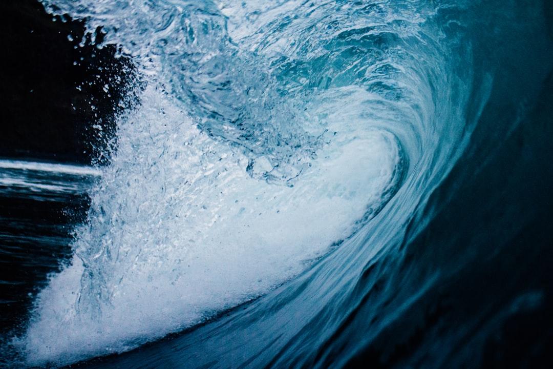 Ocean tunnel wave from Tim Marshall on Unsplash