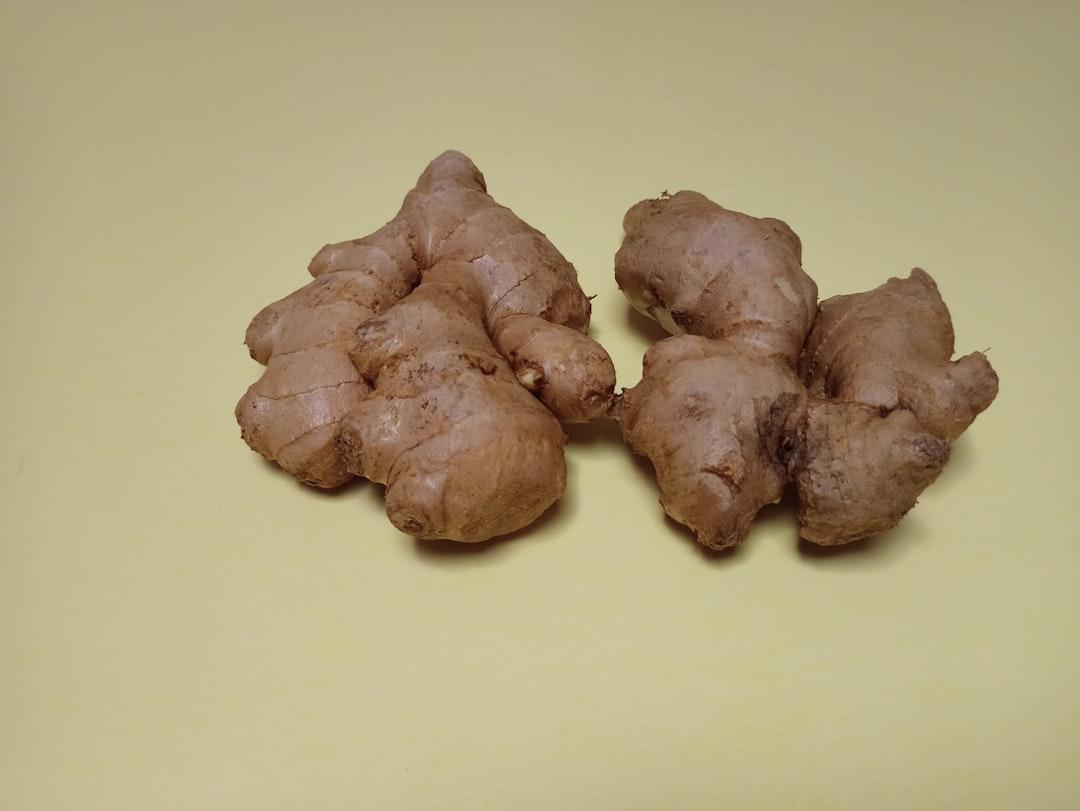 A group of brown objects from Uzair Ali on Unsplash Vitamin D làm giảm nguy cơ ung thư vú