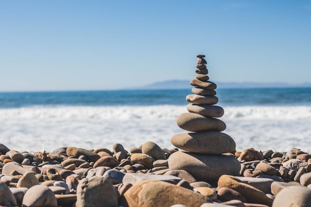 Stack rock on seashore from Jeremy Thomas on Unsplash Viêm đường sinh dục dưới - Nỗi lo thầm kín