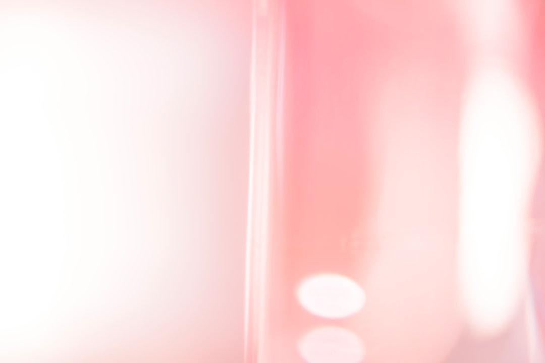 A blurry photo of a bathroom with a toilet from Macro.jr on Unsplash Cần Thơ: Bùng phát bệnh mắt đỏ