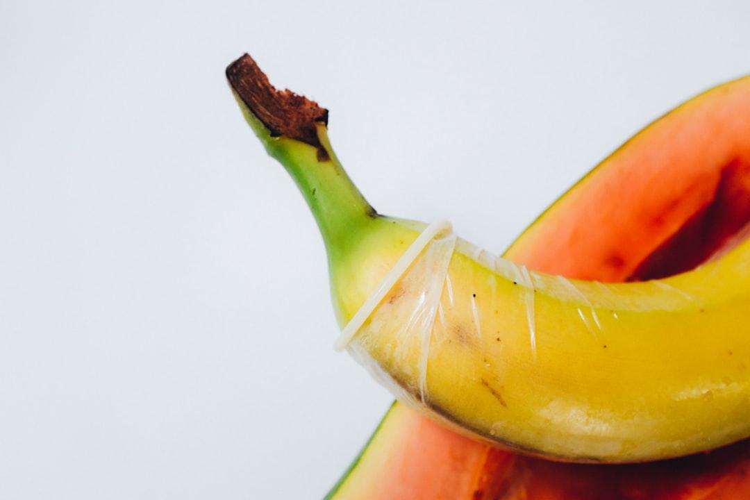 Yellow banana fruit on white surface from charlesdeluvio on Unsplash