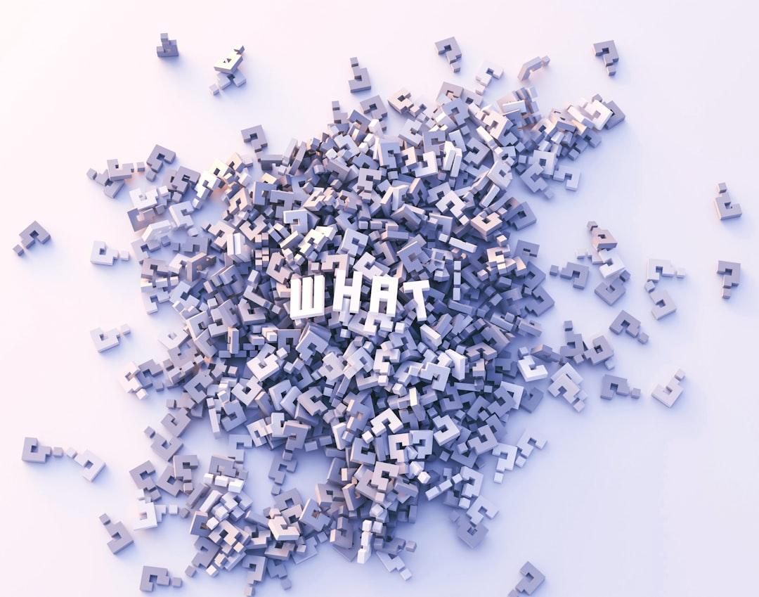 A pile of letters that spell out the word war from Vadim Bogulov on Unsplash 10 thứ rau quả giúp trẻ lâu